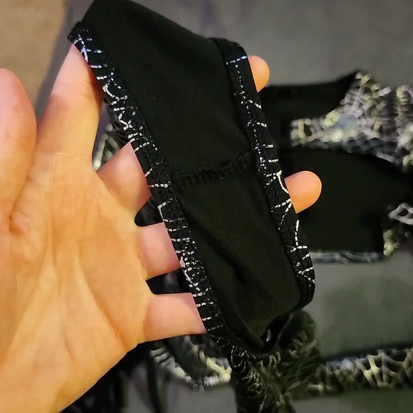 💙SPIDER WEB FESTIVAL OUTFIT SIZE LARGE - Picture 6 of 7